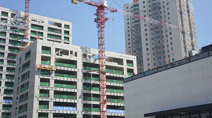 甘肅建投裝備制造有限公司是甘肅省建設投資（控股）集團有限公司直屬企業，成立于2010年10月，坐落于甘肅蘭州彭家坪國家級裝備制造工業園，占地155畝，是西北地區最早具有起重機械生產資質的企業，年產各類型號起重機械500余臺。建司十年來，公司先后榮獲年度中國塔機行業十強企業、全國售后服務先進單位、全國建筑施工機械租賃50強企業等30余項榮譽稱號...